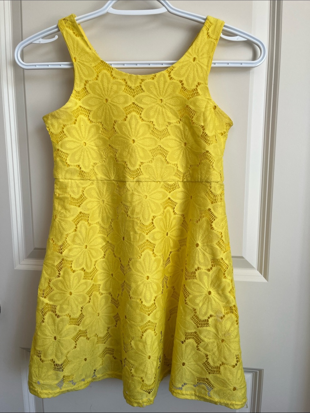 1989 Place Bright Yellow Floral Lace Sundress for Girls Size M
